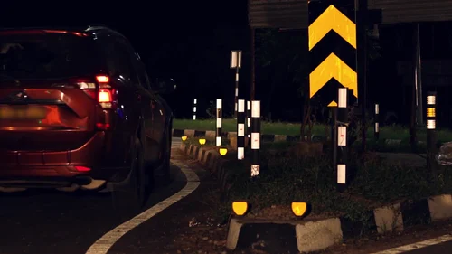 Reflective Delineators
Nighttime Work Zone Safety
Traffic Control Devices
Road Safety Enhancement
Effective Traffic Management
Reflective Safety Equipment
Traffic Safety Maintenance
Work Zone Visibility
Digital Traffic Control
Safety Network Inc. Solutions
Reflective Delineators: Enhancing Nighttime Work Zone Safety | Safety Network Inc.

